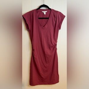 Athleta Effortless V-Neck Short Sleeve Tee Dress Berry Rose Pink Ruched Waist S